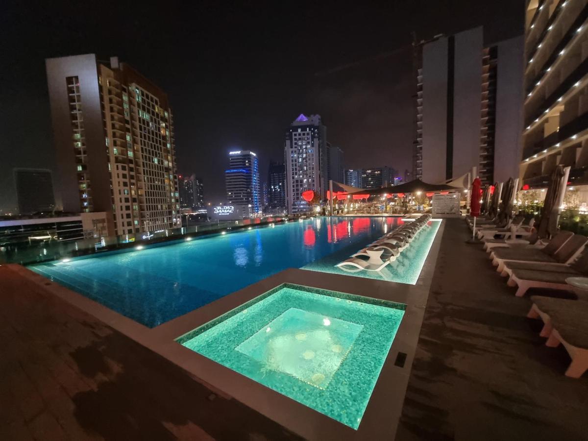 Urban Getaway Dubai Downtown Appartement Buitenkant foto